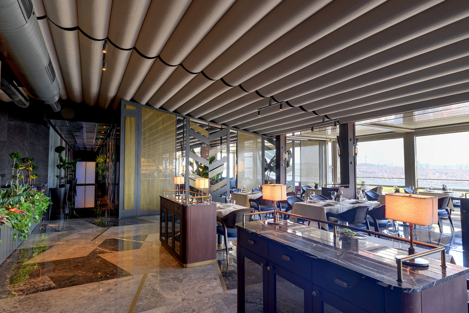 IZAKA RESTAURANT